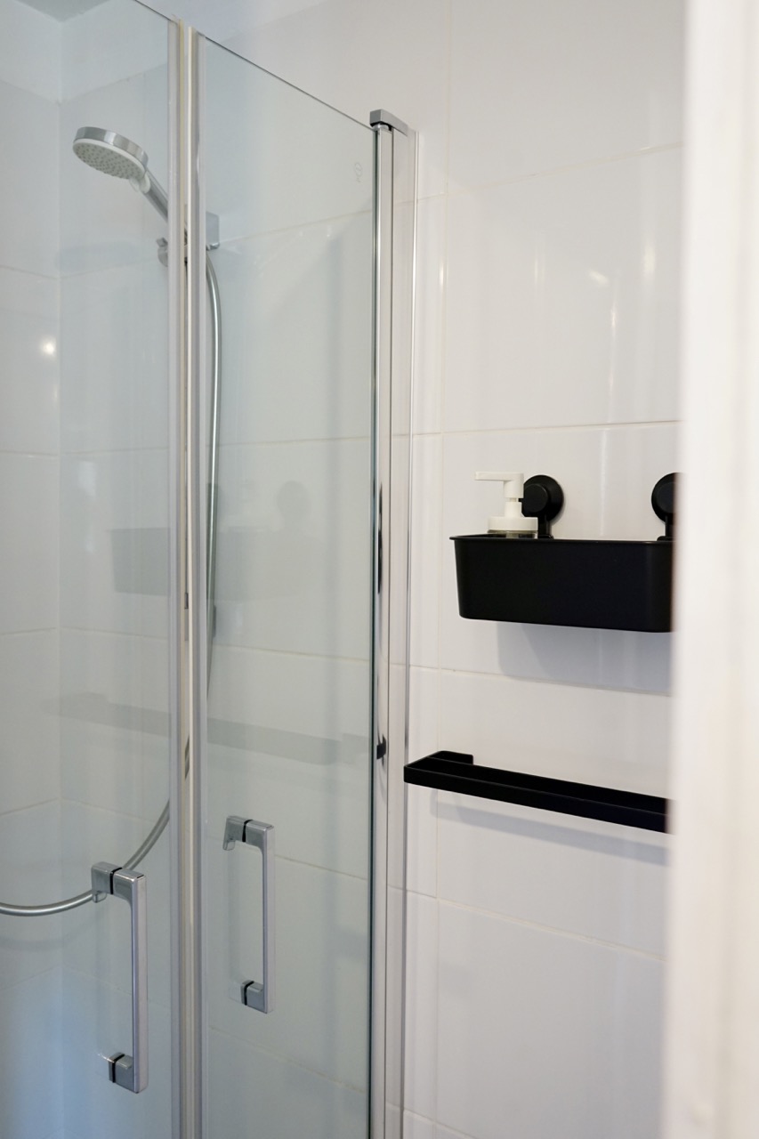 Chambre Single - Salle de bain commune image 4