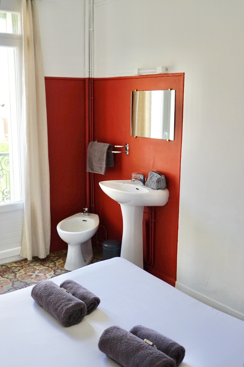 Chambre Standard - Salle de bain commune image 3